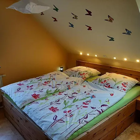 Bei Berlin Mit Sauna Und Fuß-spa Apartment *